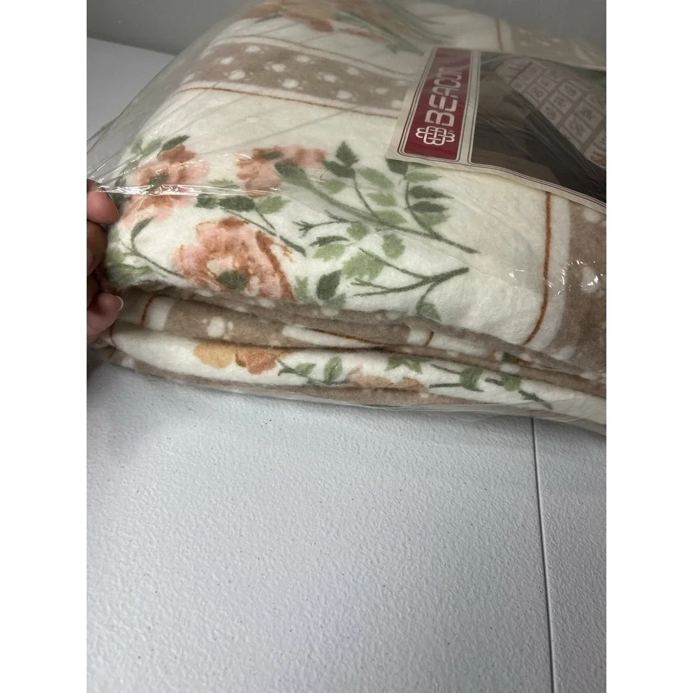Vtg Beacon Prairie‎ Song Blanket Floral 72